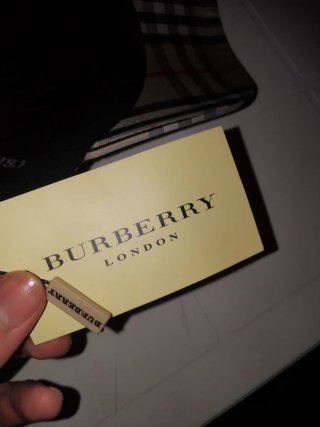 Cappello Burberry Check con logo TB
