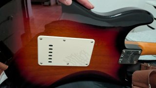 guitarra Squier Classic Vibe '60s Stratocaster