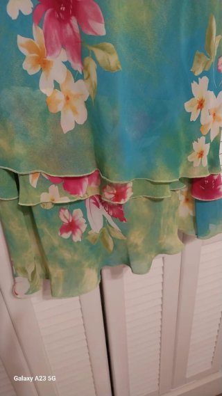 Vestido floral con volantes Talla 44-46