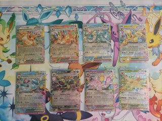 Colección Pokémon Eevee Evoluciones EX Prismatic