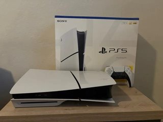 Playstation 5 Slim 1tb Disco con due controller e fattura