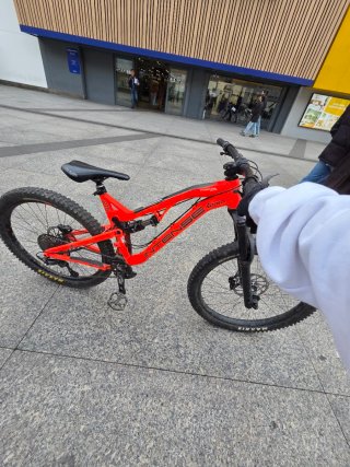 Intense spider 275A