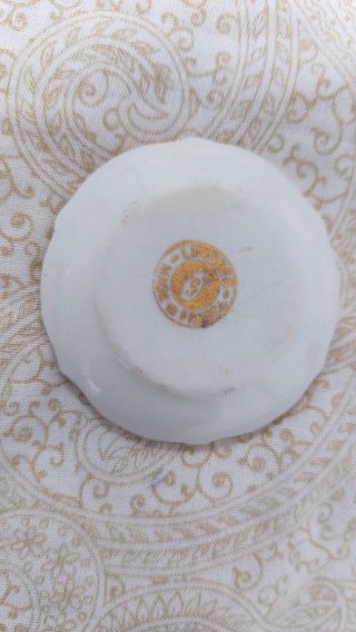 Mini plato Limoges Fragonard romántico dorado