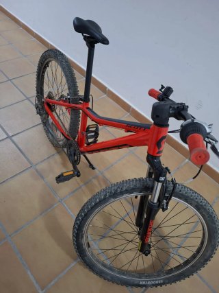 Bicicleta de niño marca SCOTT