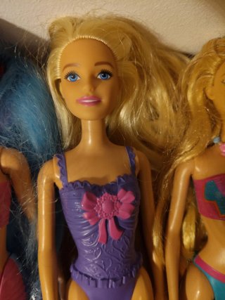 Barbies varias.