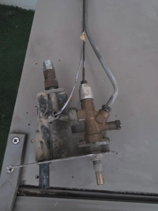 Frigorífico Trivalente Electrolux RM212