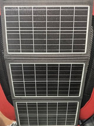 Cargador solar portátil Eleacenta 2 entradas