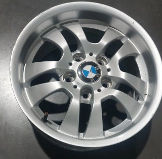 Llantas BMW R17 son 4 unidades a 50 euros cada una