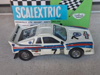 SCALEXTRIC LANCIA 037 Martini