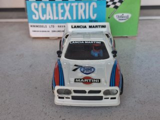 SCALEXTRIC LANCIA 037 Martini