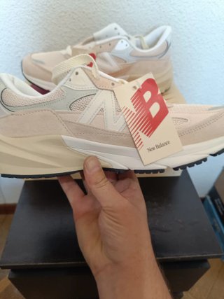 New Balance 990v6 Beige/Rosa