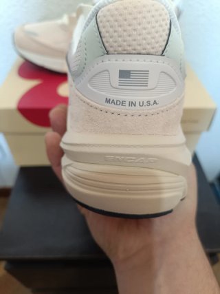 New Balance 990v6 Beige/Rosa