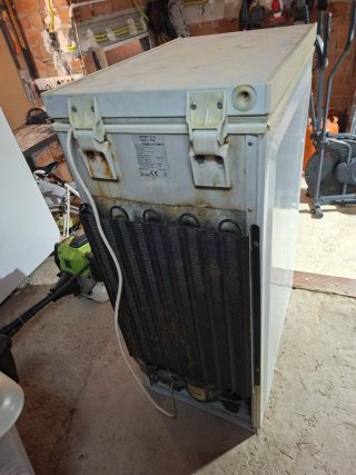 Congelador vertical NEW POL SF30