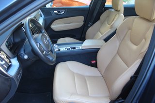 Volvo XC60 2.0 T8 AWD BUSINESS PLUS AUTO (2019)