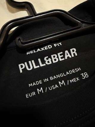 Camiseta Pull&Bear. Talla M Relaxed. Solo 2 usos.