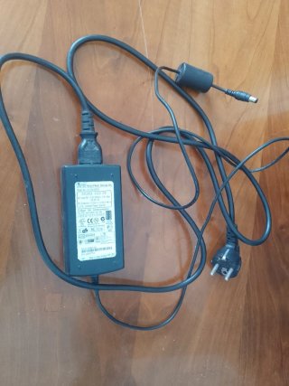 Cargador APD DA-60F10 19V 3.16A
