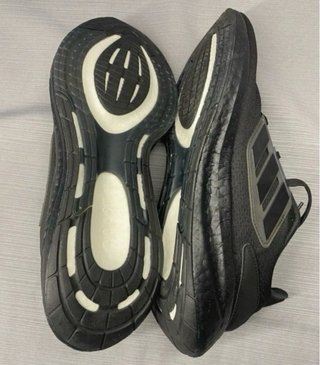 Zapatillas Adidas Negras y Grises