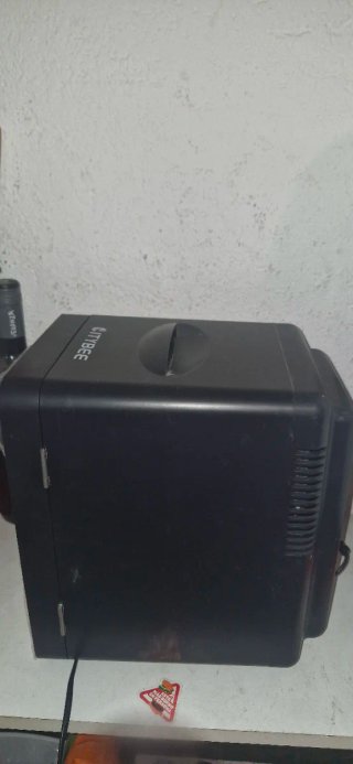 Mini nevera con espejo y luz LED