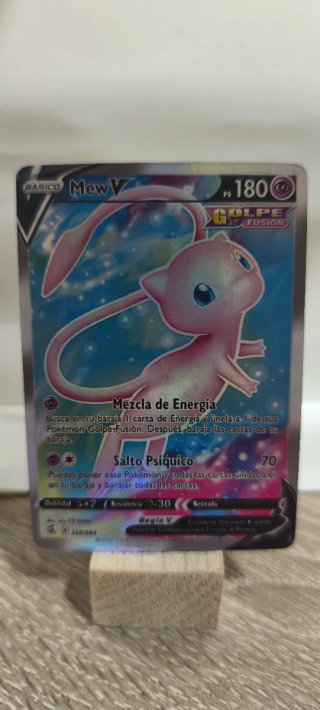 Carta Pokémon Mew V 250/264 Golpe Fusión