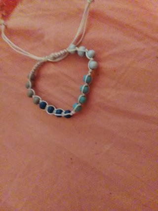 Pulsera de hilo