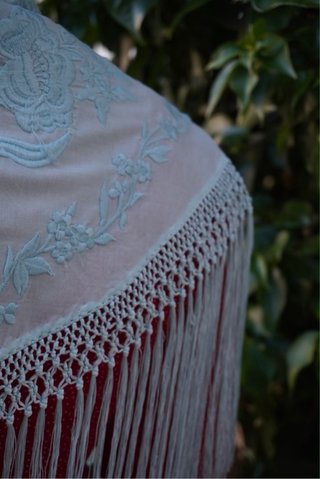 Mantoncillo Flamenca bordado