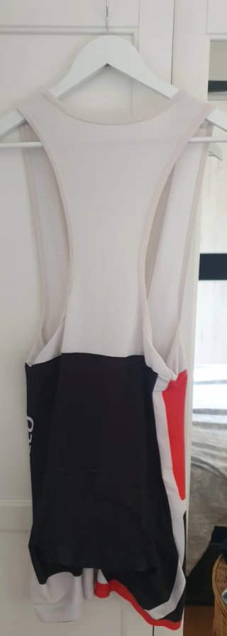 Conjunto maillot y cullotte ciclista