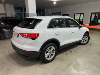 Audi Q3 45 TFSIE 245 S-TRONIC BUSINESS (2022)