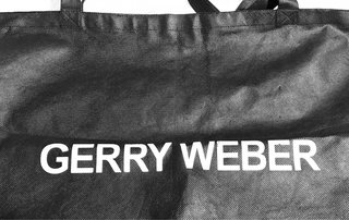 Bolsa guardapolvo Gerry Weber negra