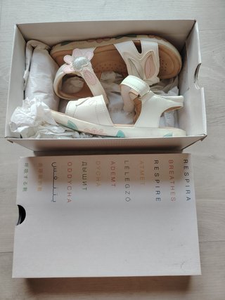 Sandalias Geox para niña