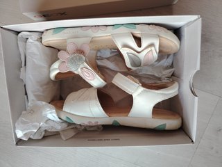 Sandalias Geox para niña
