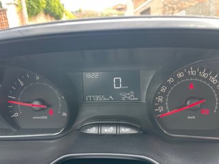 Peugeot 208 2014