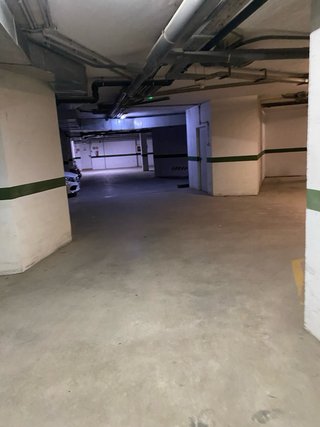 Alquilo plaza de parking con trastero