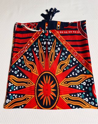 Precioso poncho o caftán de playa diseño etnico