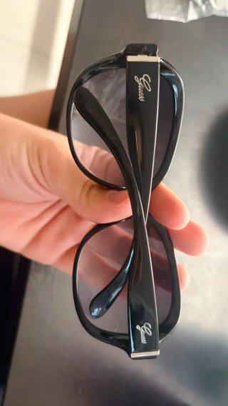 Occhiali da sole Guess neri