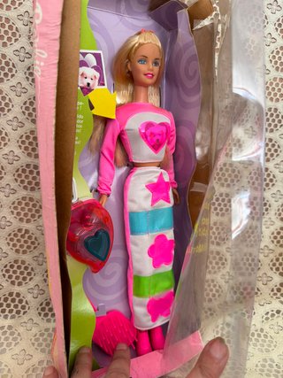 Muñeca Barbie Picture Pockets