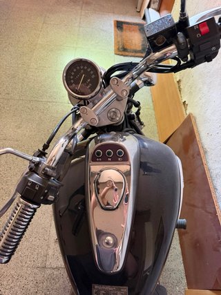Moto Kawasaki Eliminator 125 Cruiser Negra