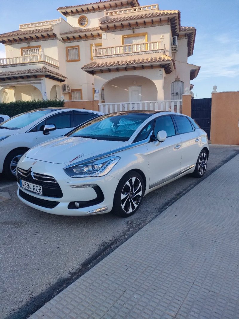 Citroen DS5 2015 - foto 1