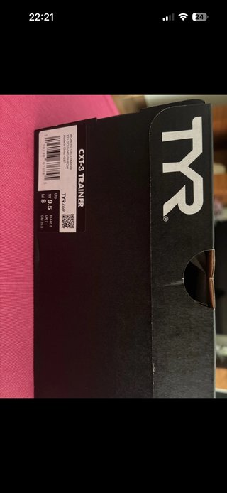 Zapatillas TYR Nuevas Talla 40,5 EU