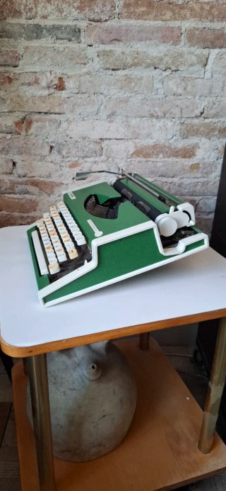 Olympia Traveller Deluxe Máquina Escribir