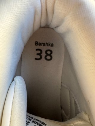 Zapatillas Bershka altas blancas