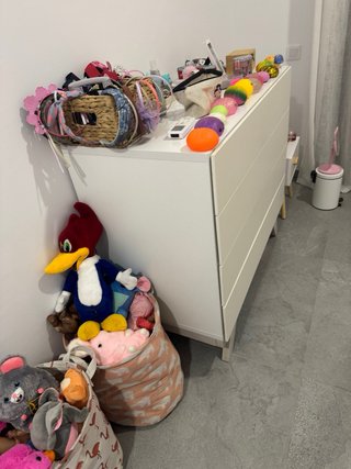 Cómoda infantil blanca