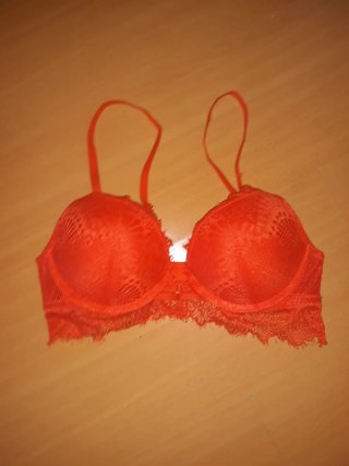 Sujetador encaje rojo 85B