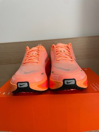 Nike ZoomX Vomero Plus Naranja/Rosa