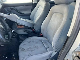Piloto trasero izquierdo interior RENAULT MEGANE