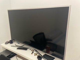 Samsung Smart TV 40 Plata