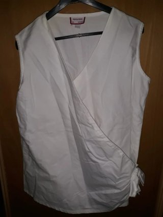 Camiseta blanca cruzada