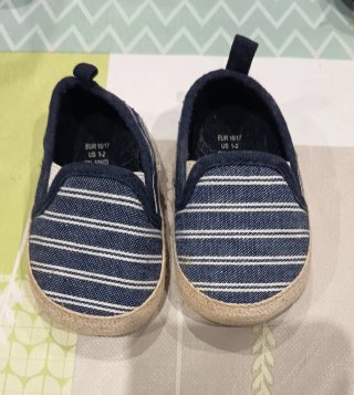 ** Lote 3 pares zapatitos bebé talla 17