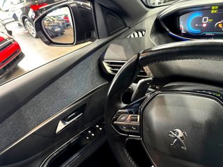 Peugeot 3008 225 eEAT8 Allure Pack (2023)