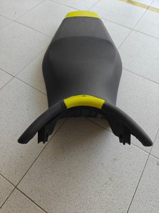 Asiento Rally Husqvarna Norden 901 Negro/Amarillo