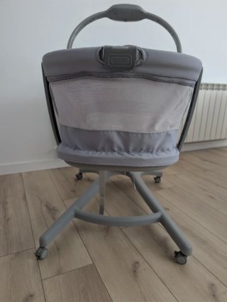 Chicco Baby Hug 4 en 1 con correas + colchón.